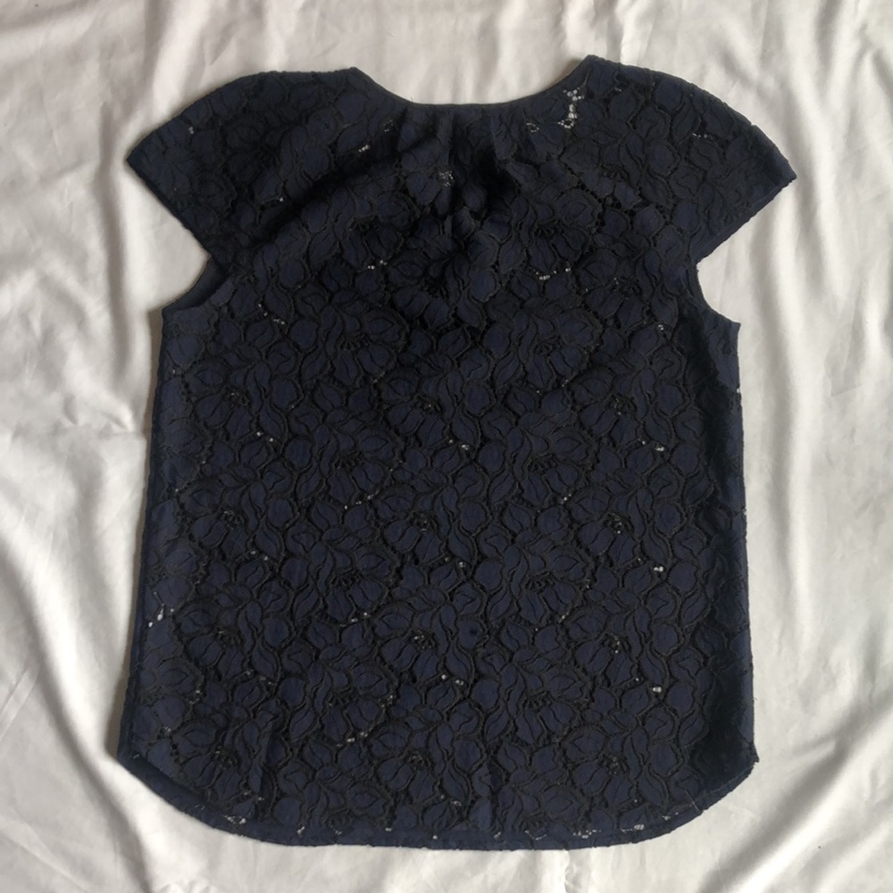 🌟 J.Crew Floral Lace Blouse, navy and black, size 0 - Picture 5 of 5